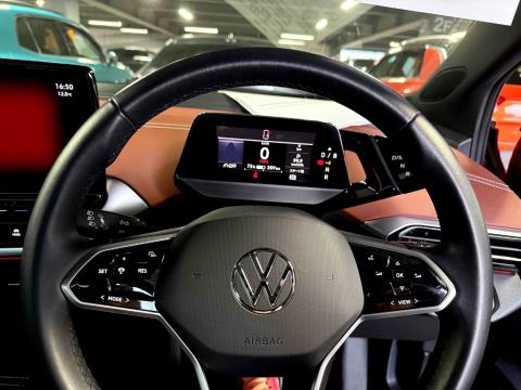 2023 Volkswagen ID.4 Pro 82kWh - Thumbnail