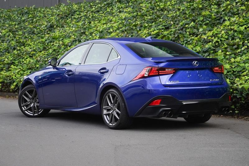 2015 Lexus IS 200t
