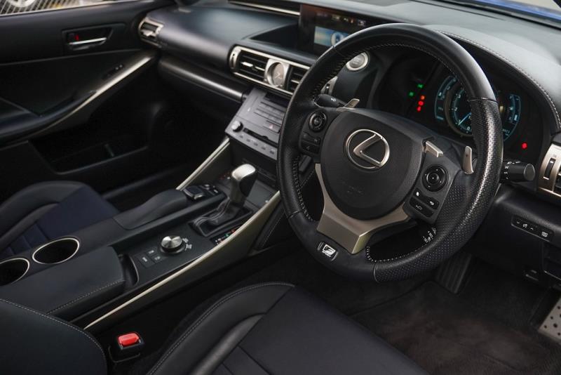 2015 Lexus IS 200t