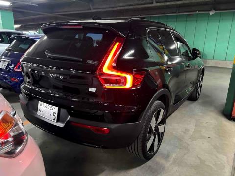 2022 Volvo C40 Recharge Ultimate - Thumbnail