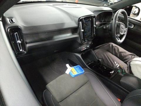 2022 Volvo C40 Recharge Ultimate - Thumbnail
