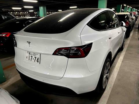 2023 Tesla Model Y 60kWh - Thumbnail
