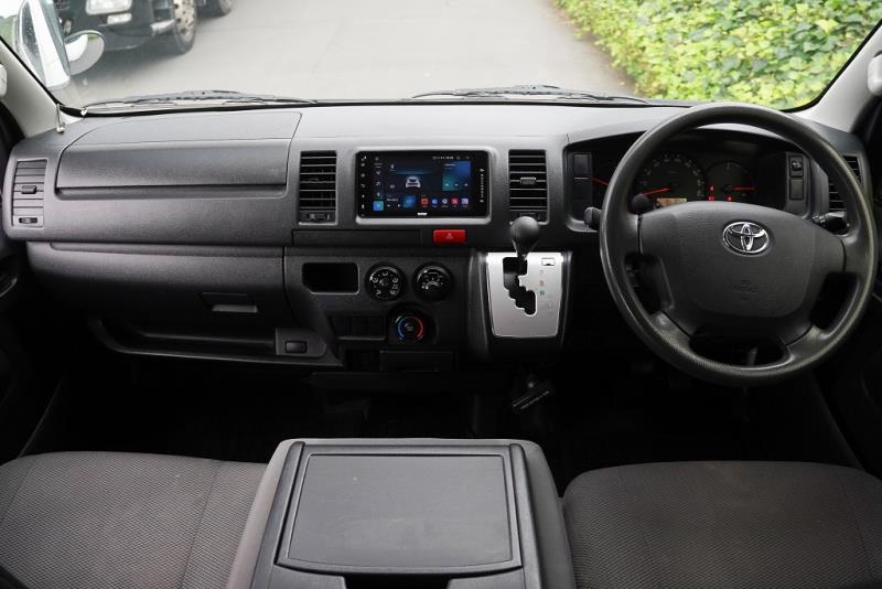 2017 Toyota Hiace ZL 5 Door