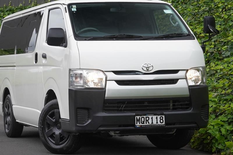 2017 Toyota Hiace ZL 5 Door
