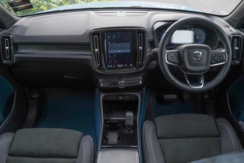 2022 Volvo C40 Recharge Ultimate - Thumbnail