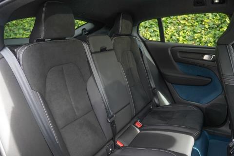 2022 Volvo C40 Recharge Ultimate - Thumbnail