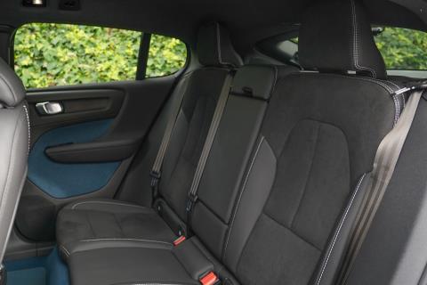 2022 Volvo C40 Recharge Ultimate - Thumbnail