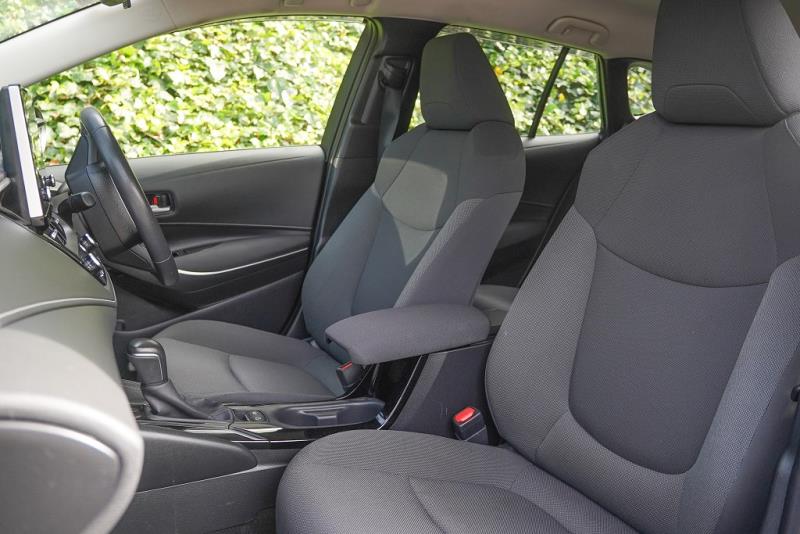 2019 Toyota Corolla Touring Hybrid