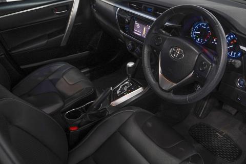 2015 Toyota Corolla GLX Sedan - Thumbnail