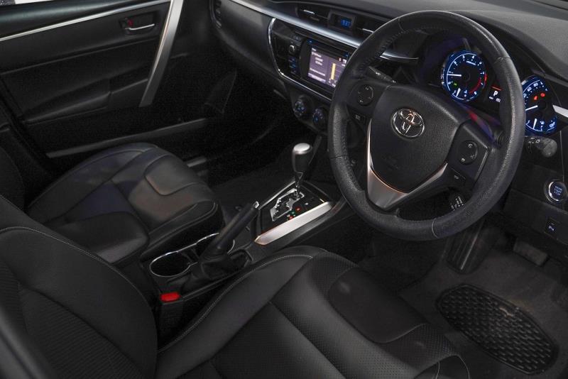 2015 Toyota Corolla GLX Sedan