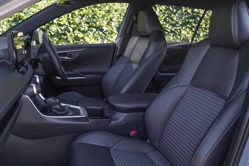 2023 Toyota RAV4 Hybrid SXE