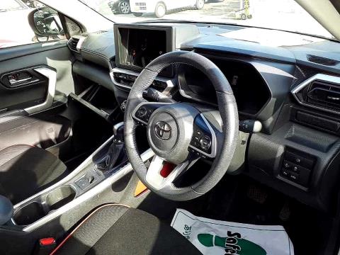 2021 Toyota Raize Z Hybrid - Thumbnail
