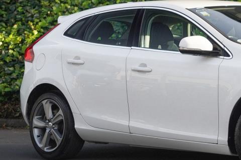 2013 Volvo V40 T4 Se - Thumbnail