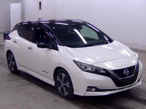 2018 Nissan Leaf 40G 84% SOH - Thumbnail