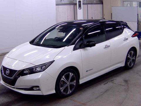 2018 Nissan Leaf 40G 84% SOH - Thumbnail