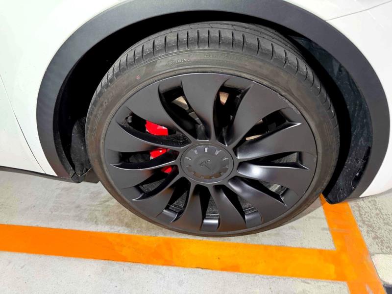 2023 Tesla Model Y Performance AWD