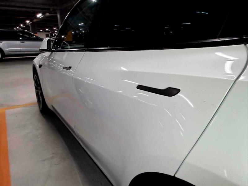 2023 Tesla Model Y Performance AWD