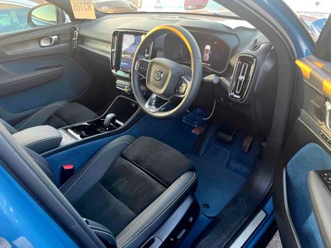 2022 Volvo C40 Recharge Ultime Twin - Thumbnail
