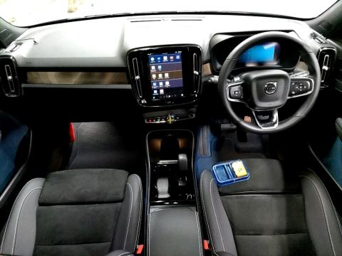 2022 Volvo C40 Recharge Ultime Twin - Thumbnail
