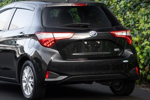 2017 Toyota Vitz Hybrid / Yaris - Thumbnail