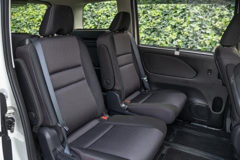 2019 Nissan Serena e-Power Hybrid - Thumbnail