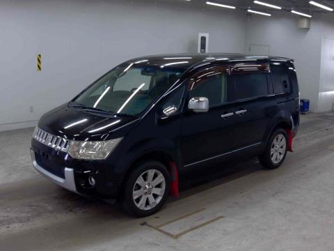 2013 Mitsubishi Delica D:5 4WD - Thumbnail