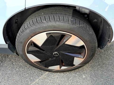 2024 Volvo EX30 Ultra Extended Range - Thumbnail