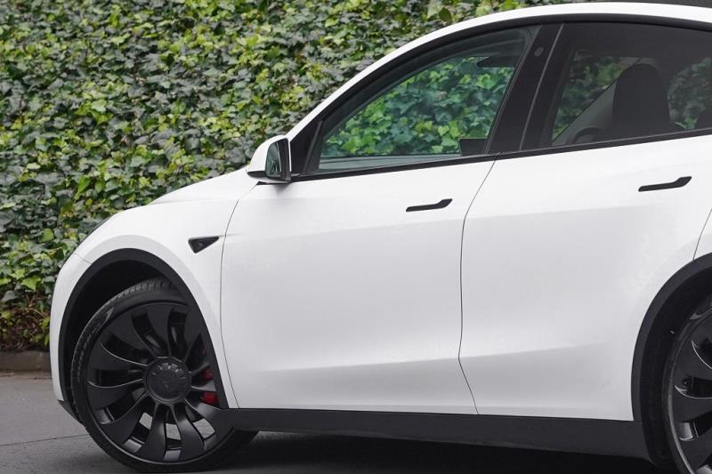 2022 Tesla Model Y Performance AWD
