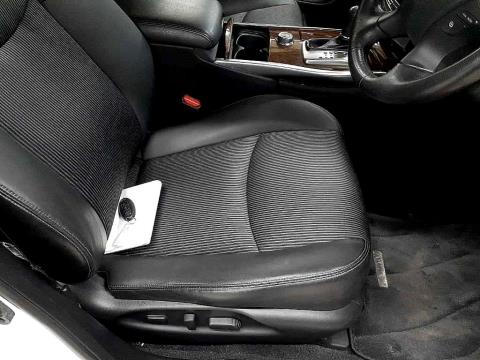 2015 Nissan Fuga Hybrid / Skyline - Thumbnail