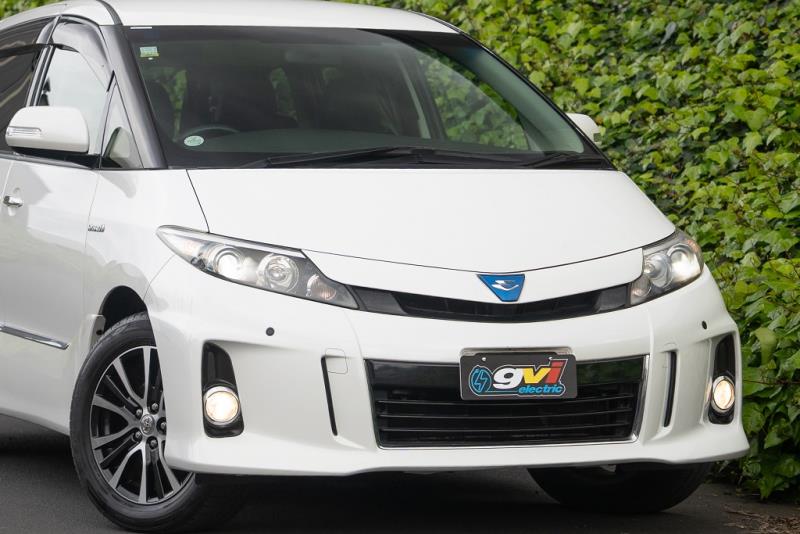 2014 Toyota Estima Hybrid Aeras