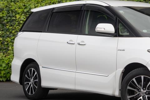 2014 Toyota Estima Hybrid Aeras - Thumbnail