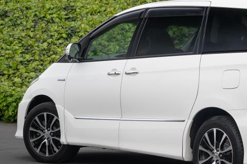2014 Toyota Estima Hybrid Aeras - Thumbnail
