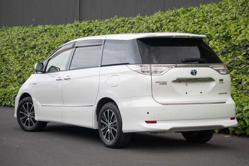 2014 Toyota Estima Hybrid Aeras