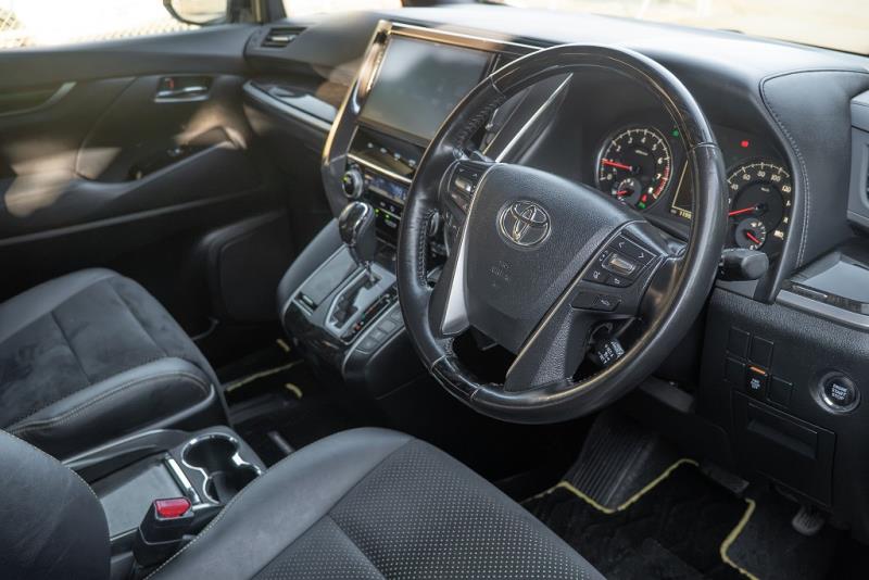 2018 Toyota Vellfire 2.5Z / Alphard