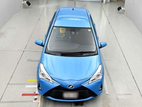 2017 Toyota Vitz Hybrid - Thumbnail