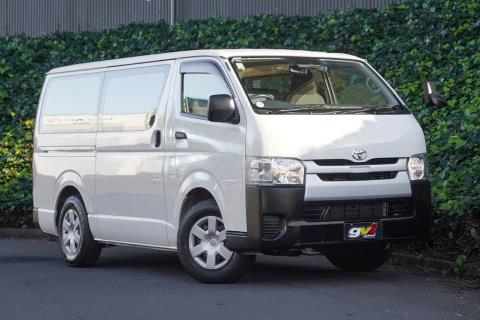2020 Toyota Hiace ZL 5 Door - Thumbnail