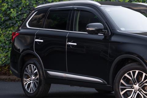 2017 Mitsubishi Outlander 24G 4WD - Thumbnail