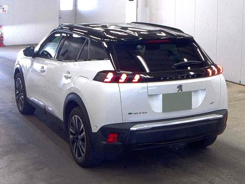 2021 Peugeot e-2008 GT Electric - Thumbnail