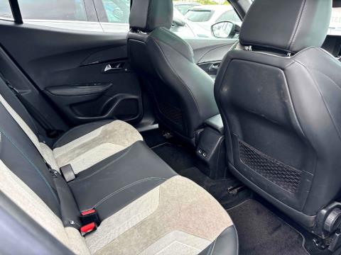 2021 Peugeot e-2008 GT Electric - Thumbnail