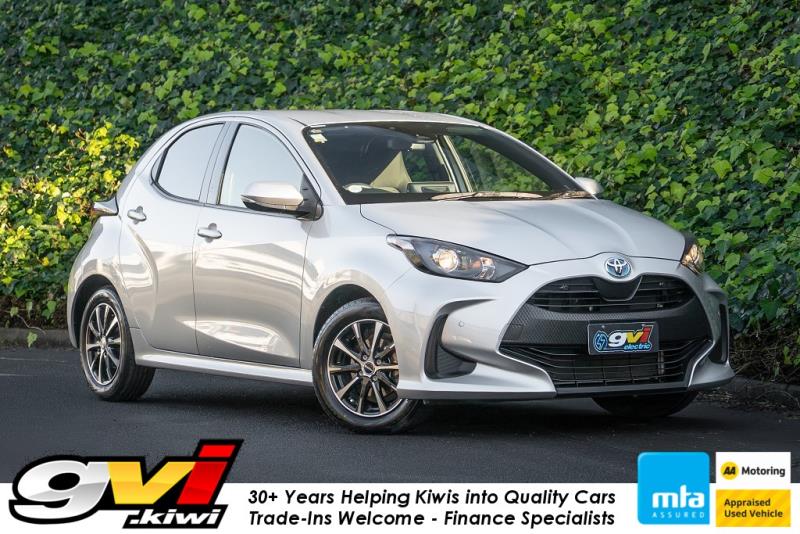 2022 Toyota Yaris Hybrid X / Vitz
