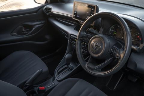 2022 Toyota Yaris Hybrid X / Vitz - Thumbnail