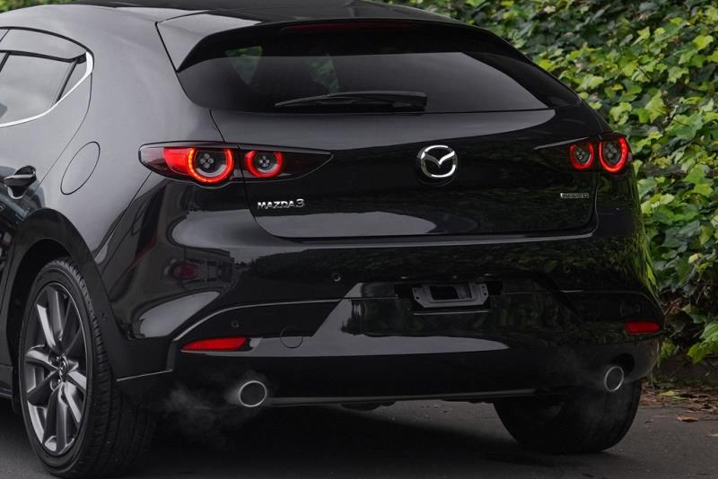 2020 Mazda 3 LTD / Axela 20S