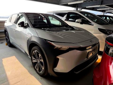 2022 Toyota BZ4X Z 4WD - Thumbnail