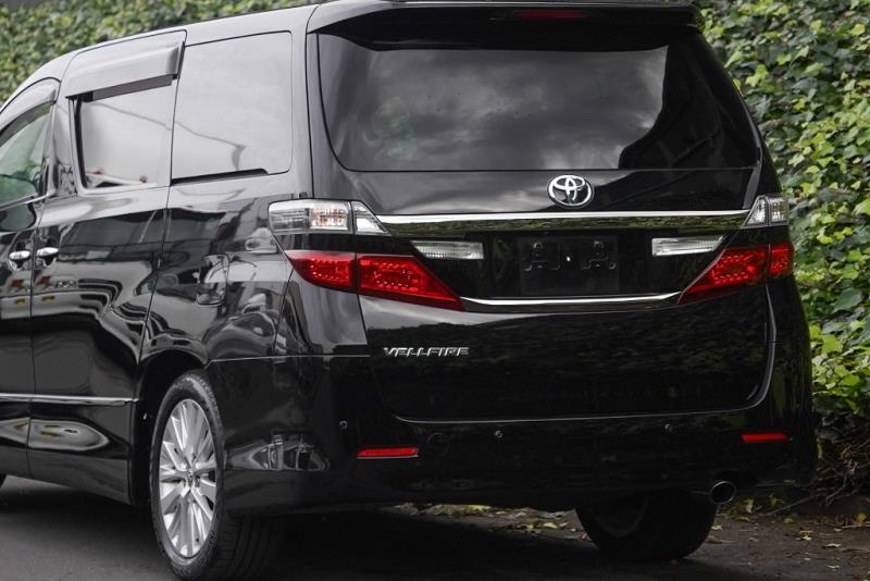 2015 Toyota Vellfire 2.4Z G / Alphard