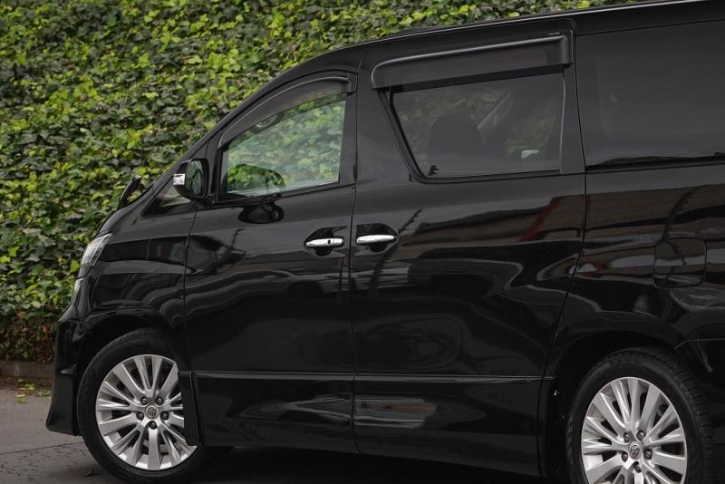 2015 Toyota Vellfire 2.4Z G / Alphard