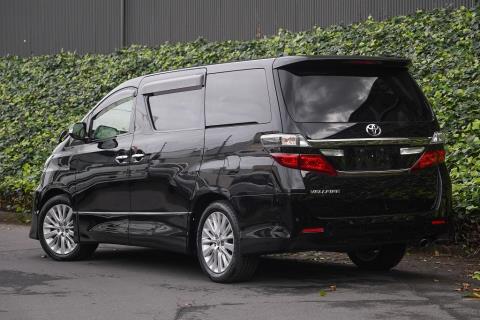 2015 Toyota Vellfire 2.4Z G / Alphard - Thumbnail
