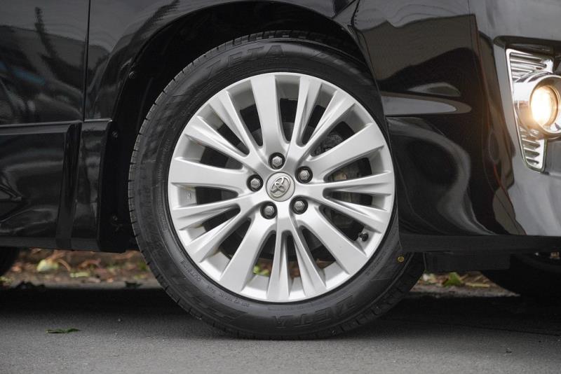 2015 Toyota Vellfire 2.4Z G / Alphard