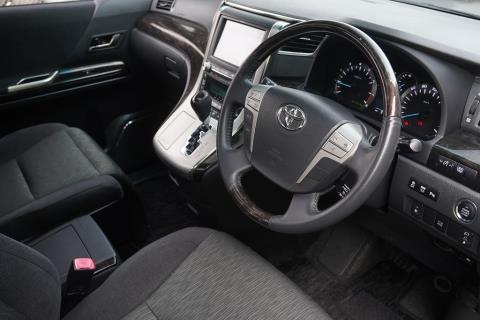 2015 Toyota Vellfire 2.4Z G / Alphard - Thumbnail