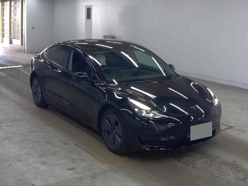 2023 Tesla Model 3 SR+
