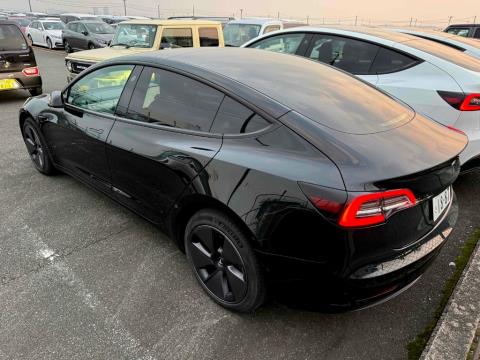 2023 Tesla Model 3 SR+ - Thumbnail